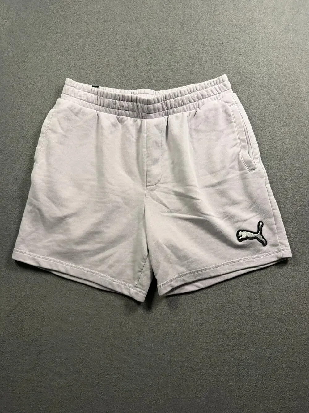 Puma Men's Light Gray Faux Embroidered Logo Cat Fleece Sweat Shorts Size Large